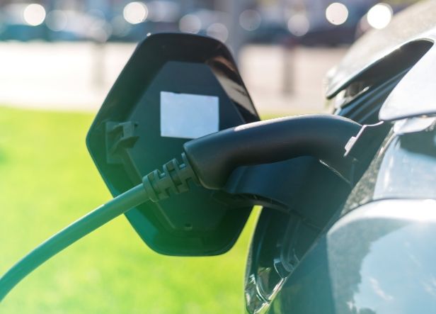 Borne de recharge électrique et autonomie des voitures électriques